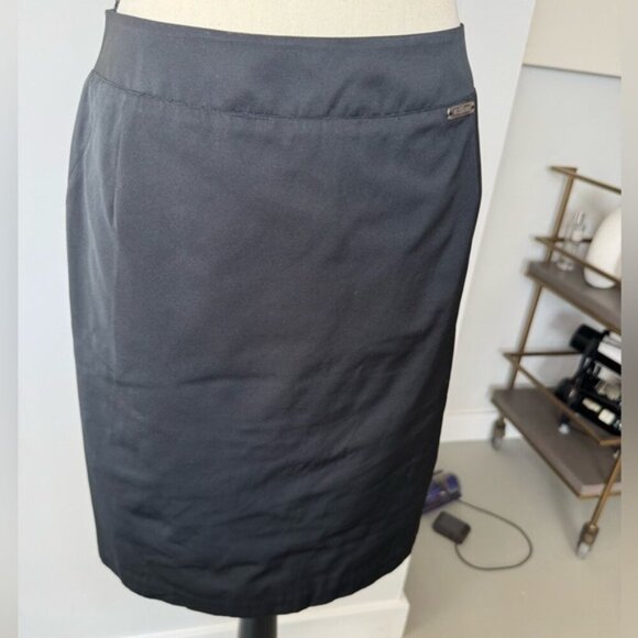 Authentic Vintage Galliano Black Pencil Skirt – IT 42 (US 6/8) – Made in Italy - Picture 15 of 16